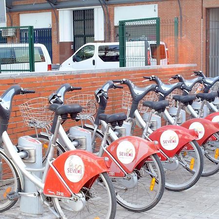Triana Home & Free Parking Sevilla Kültér fotó